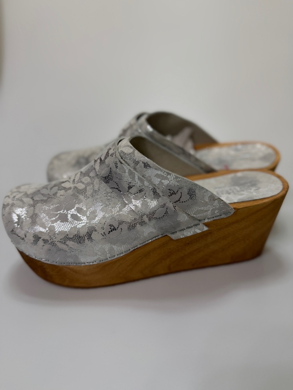 Sanita clogs like new Silver Floral Lace Wedge Clogs Sz 40 9. 5 or 10